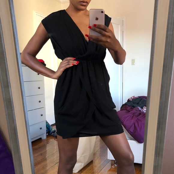 H&M Black Cocktail Dress Size 4 ✨ - Picture 4 of 4